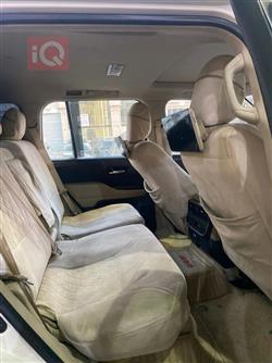 تۆیۆتا لاند کروزەر